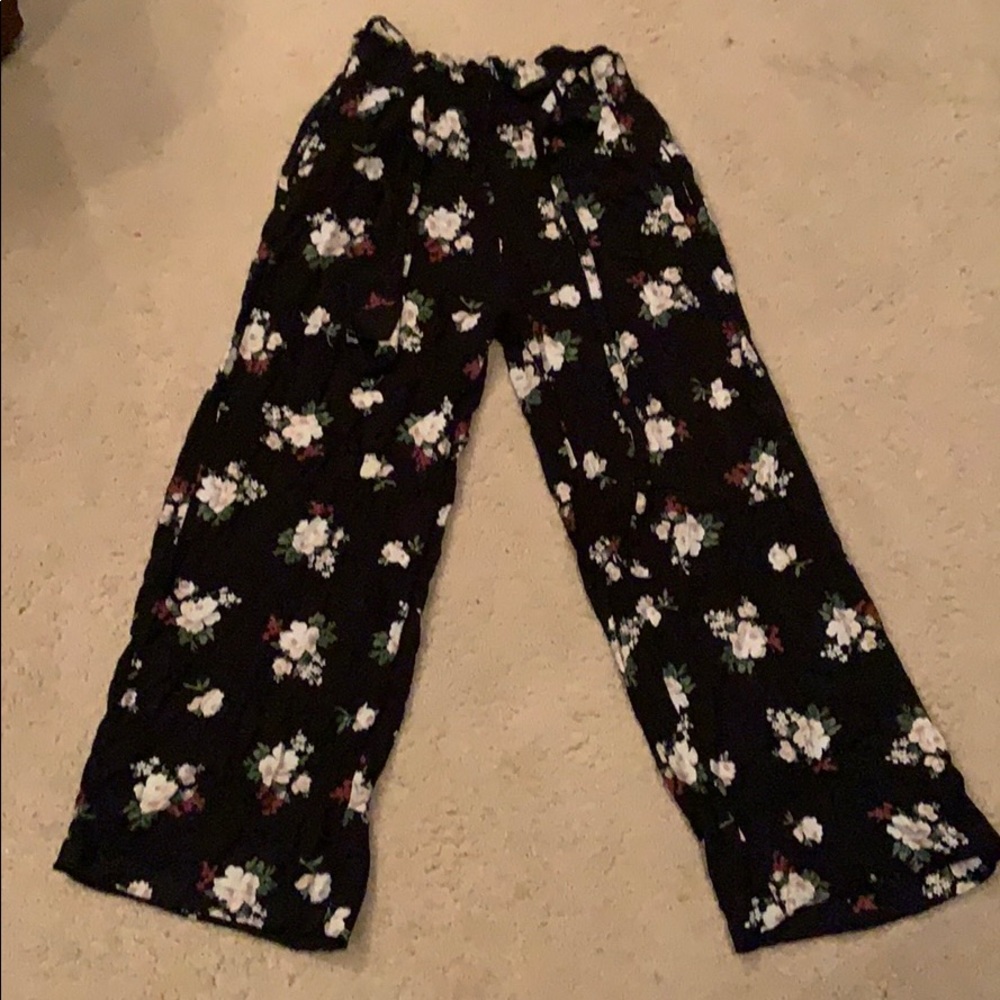 Hollister floral dress pants